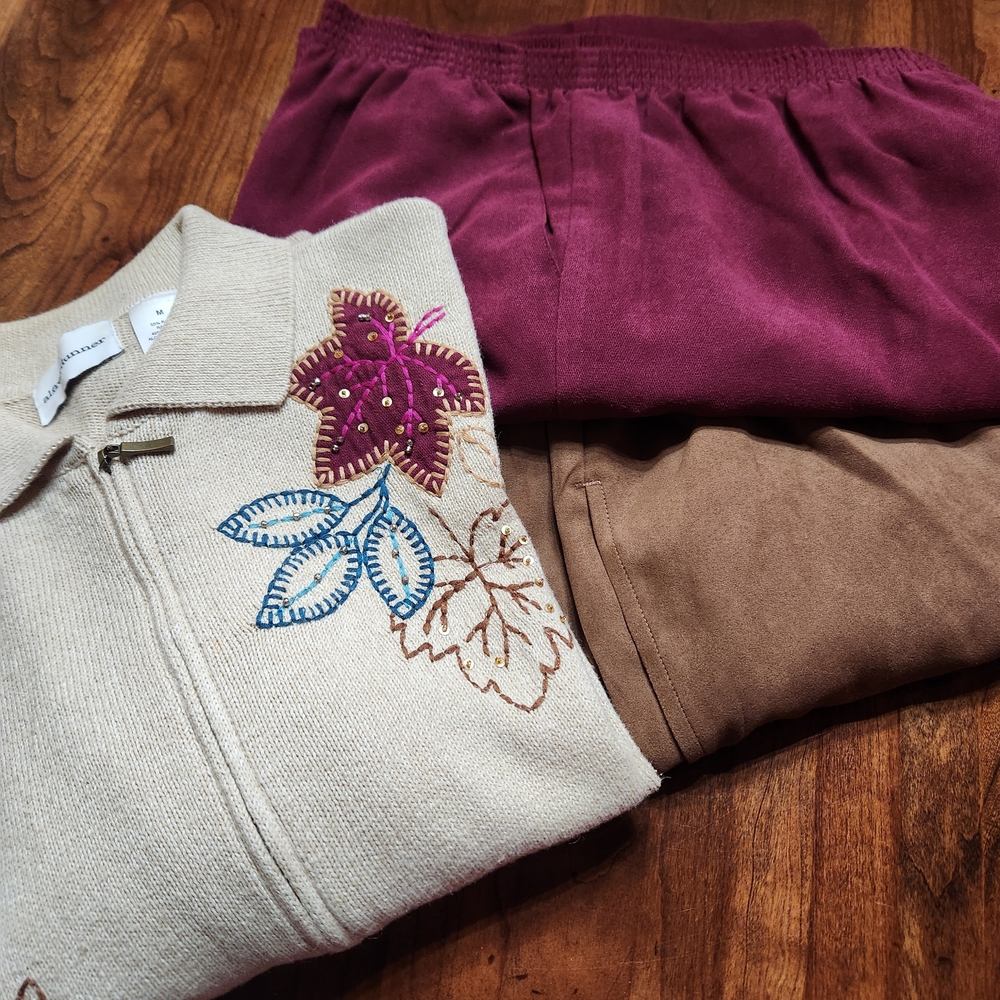 3 Pc Alfred Dunner Coordinating Sweater And 2 Pr Slacks